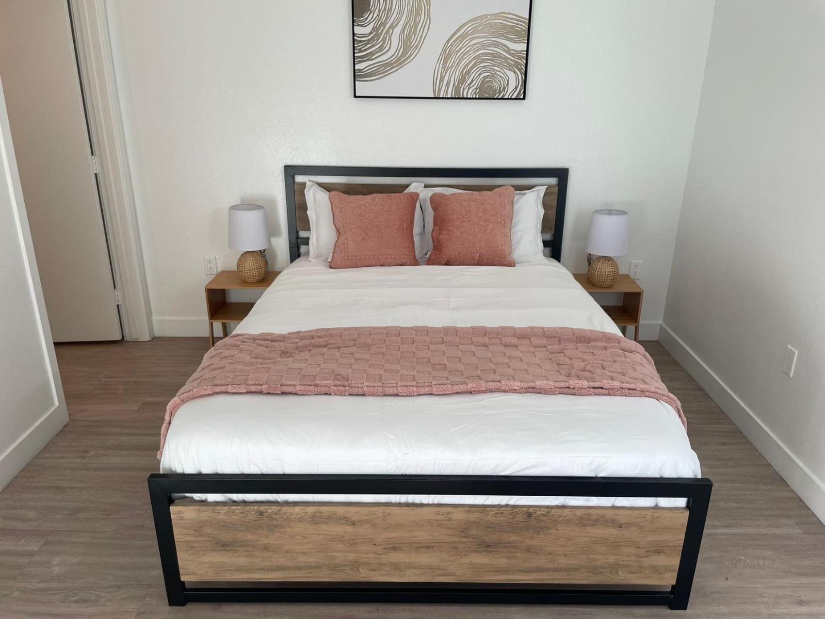 מלון לוס אנג'לס Chic Urban Retreat In Heart Of La, Steps From Attractions! מראה חיצוני תמונה