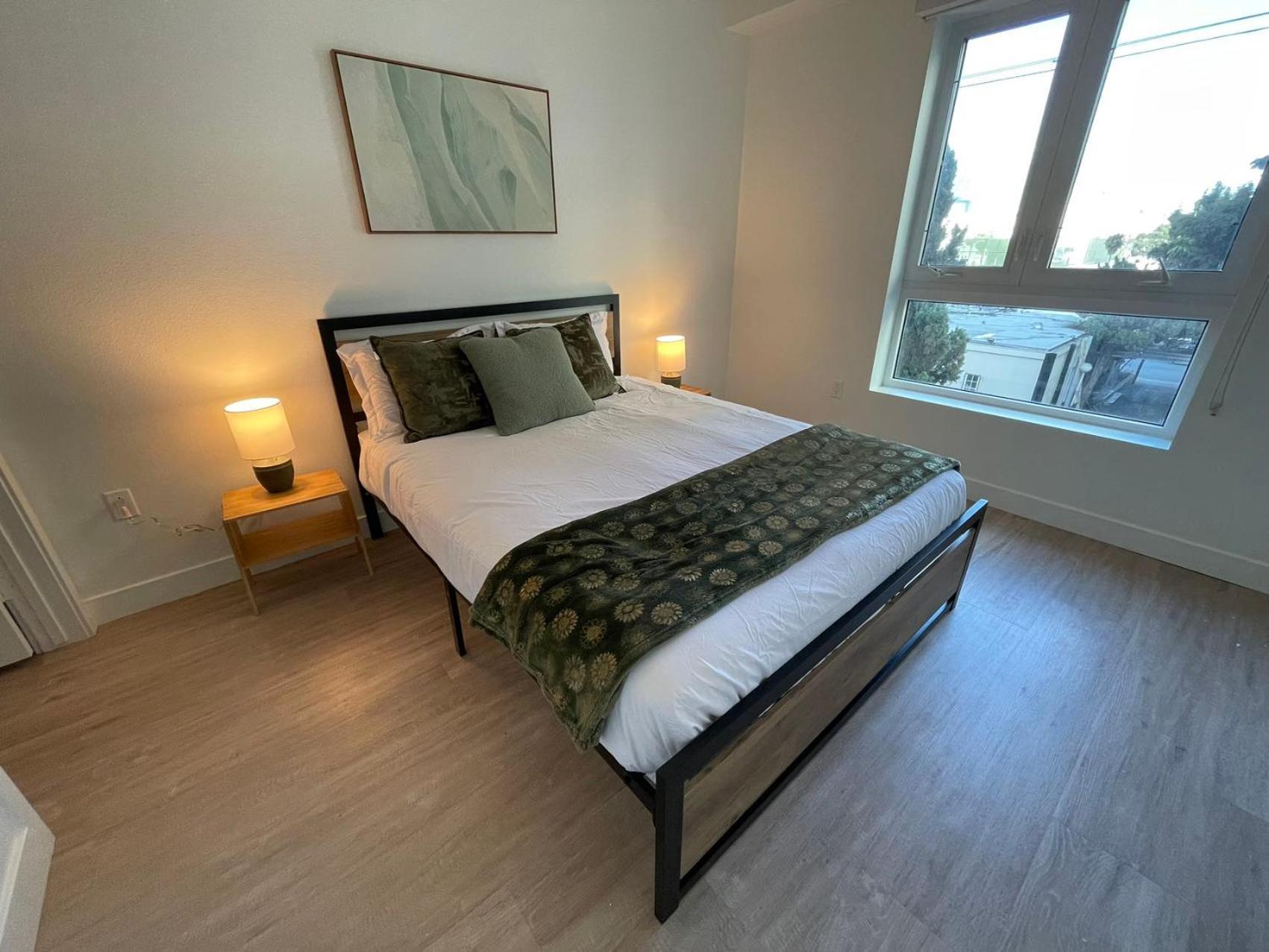 מלון לוס אנג'לס Chic Urban Retreat In Heart Of La, Steps From Attractions! מראה חיצוני תמונה