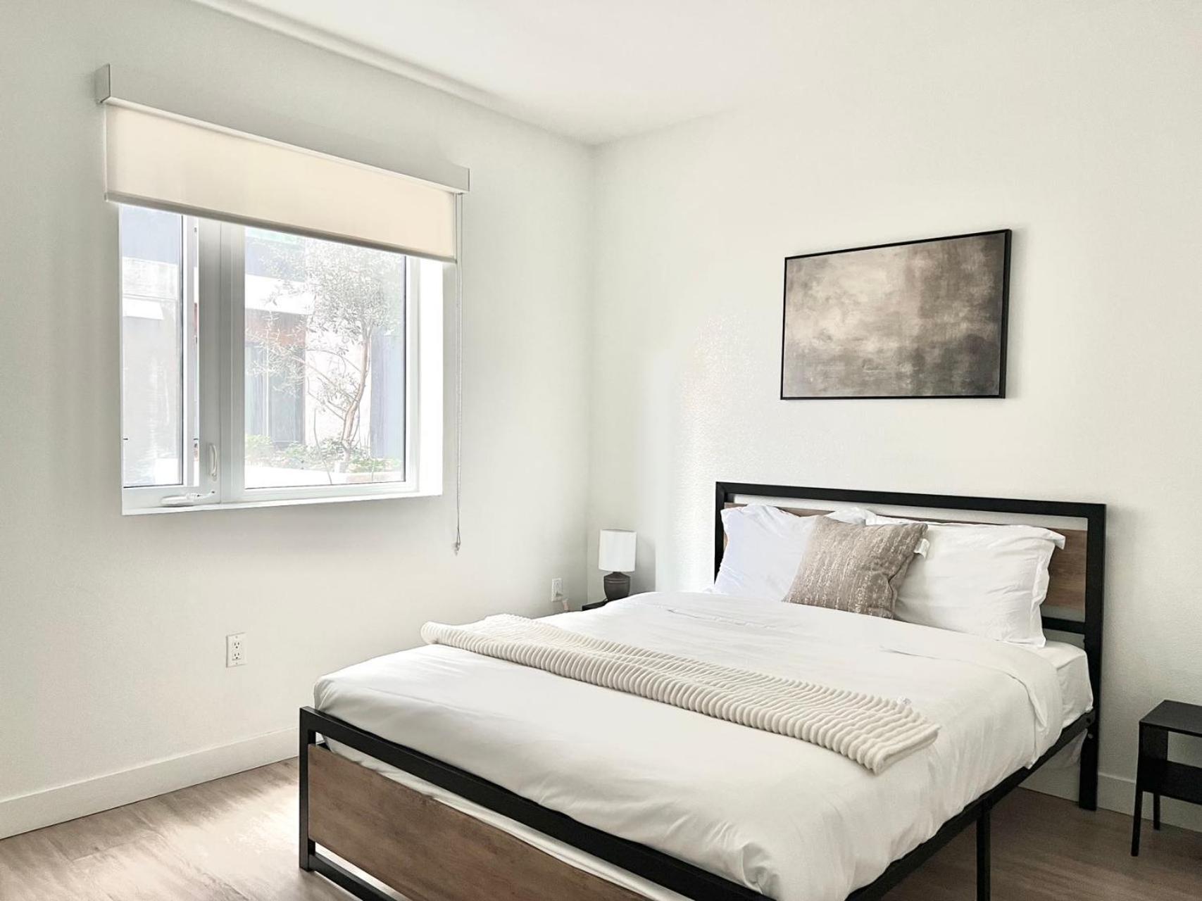 מלון לוס אנג'לס Chic Urban Retreat In Heart Of La, Steps From Attractions! מראה חיצוני תמונה