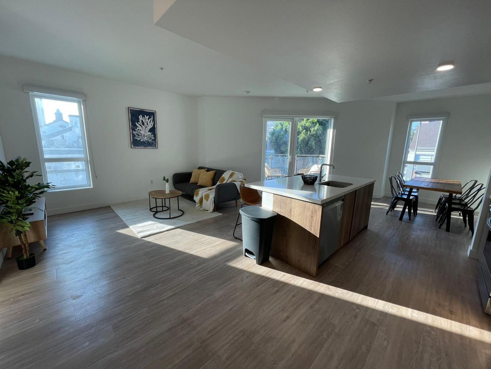 מלון לוס אנג'לס Chic Urban Retreat In Heart Of La, Steps From Attractions! מראה חיצוני תמונה
